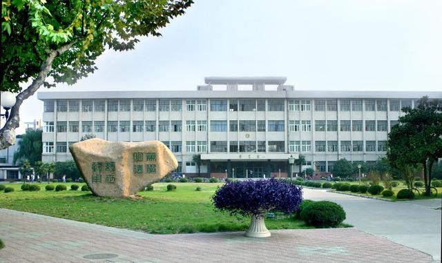 江苏科技大学鲁佳峰江苏科技大学之光——鲁佳峰